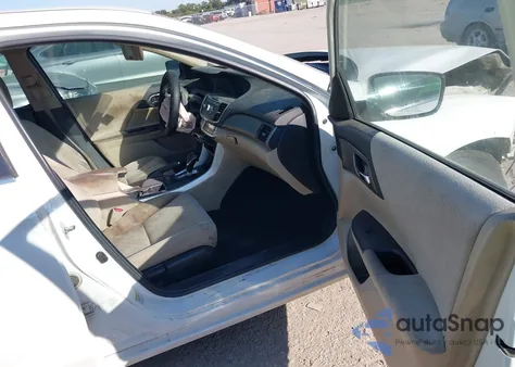 2013 Honda Accord Lx z USA, uszkodzony, nr VIN JHMCR2F39DC000131